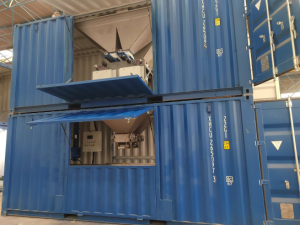 Mobile container bagging machine for port terminals