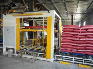 High Speed Good Price Conventional Palletizing Machine Automatic Bags Palletizer